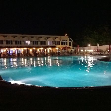 Hotel Mimoza Razgrad Kültér fotó