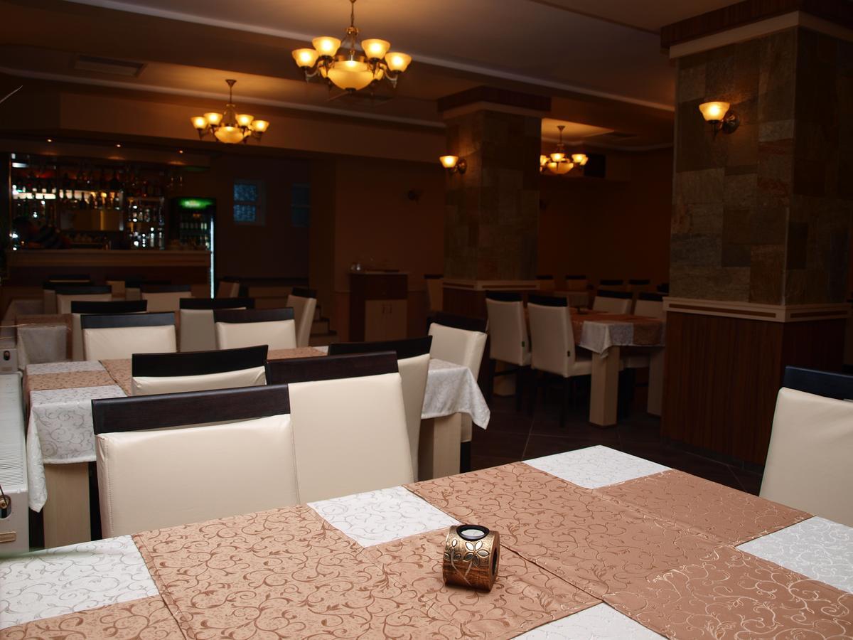 Hotel Mimoza Razgrad Kültér fotó