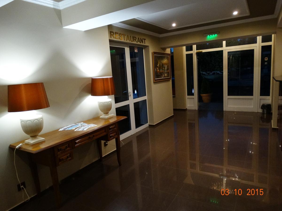 Hotel Mimoza Razgrad Kültér fotó